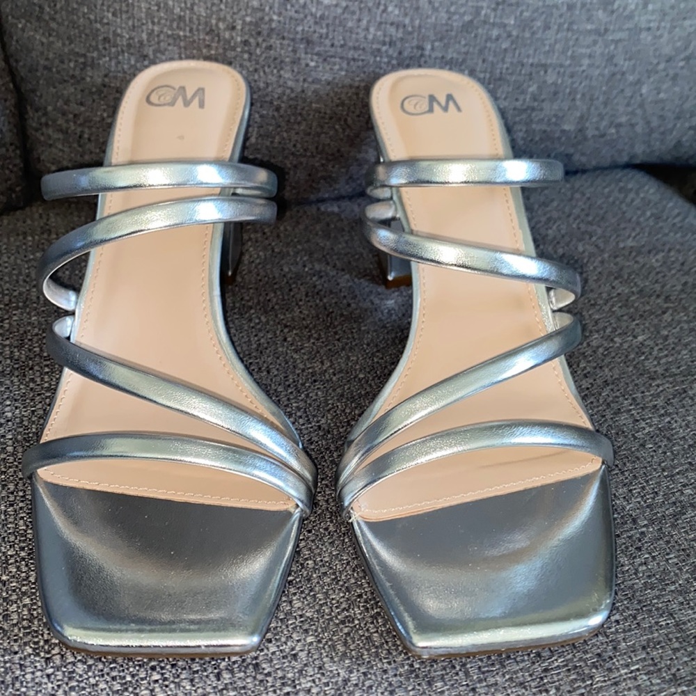 Chelsea Moreland Gracie Slip-on Heels, Sz. 10